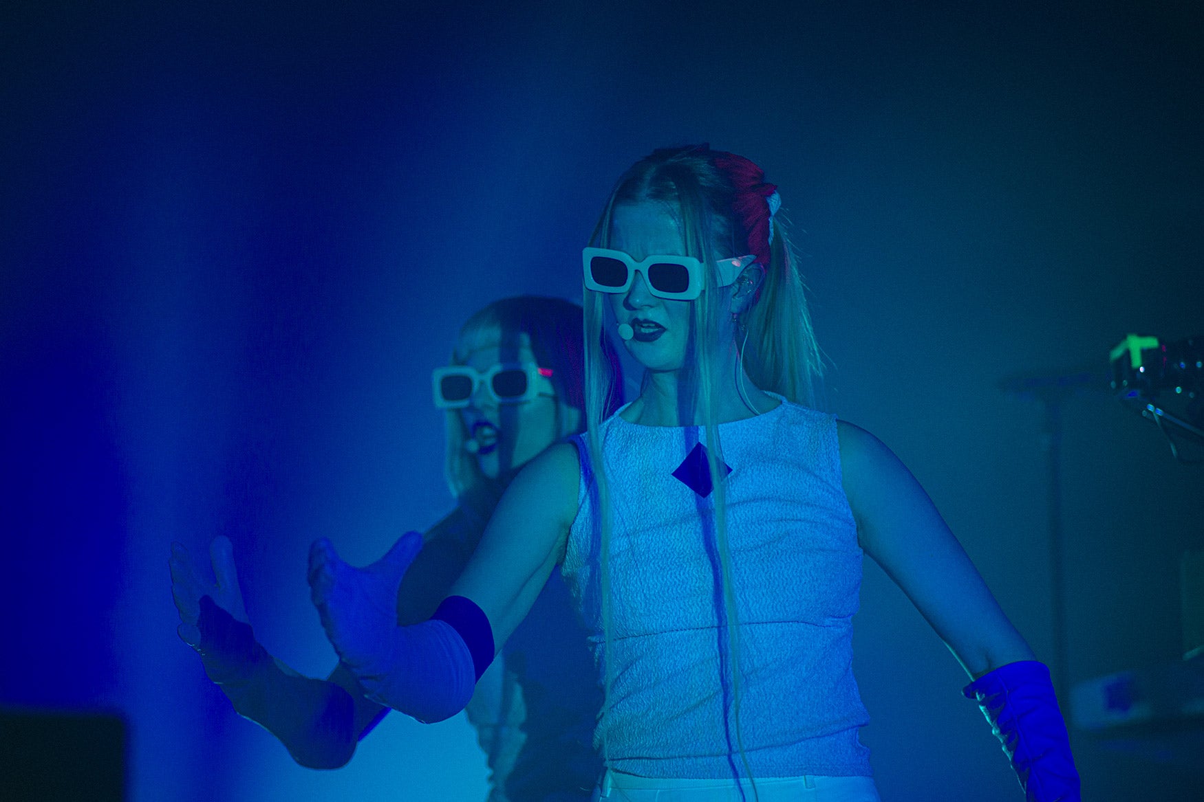 TOMORA - Drink The Light Sunglasses.